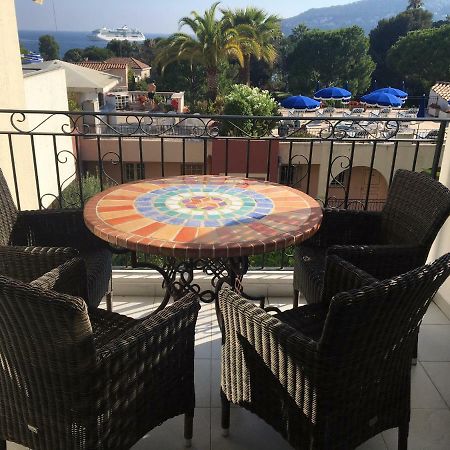 Nyrenoverad Laegenhet Med Havsutsikt Villefranche-sur-Mer Buitenkant foto
